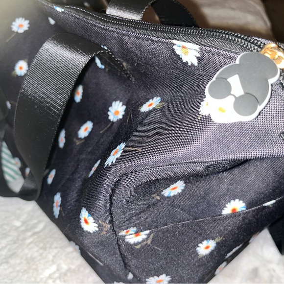 Alice + Olivia Large Tote - Picture 2 of 6